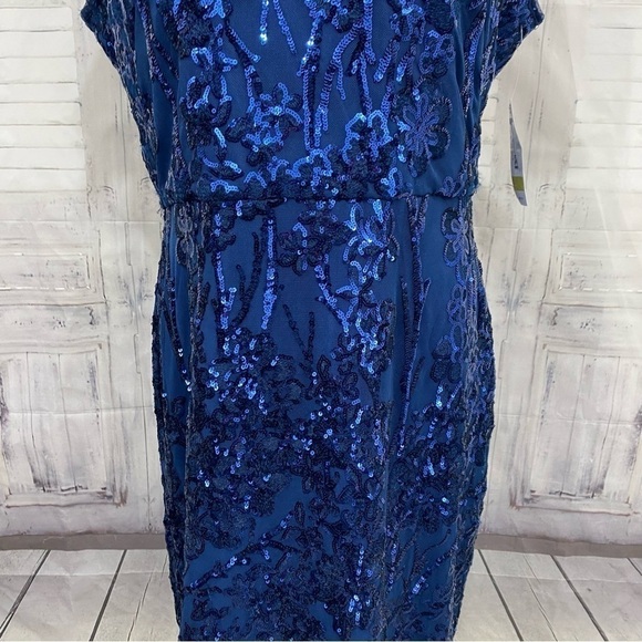 R & M Richards Size 14 Blue Sequined Dress Flutter Sleeve V Neck Cocktail Sheath - Picture 4 of 12